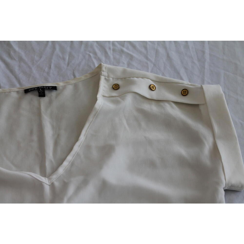 New Glory Elegant Cream V-Neck Top with Button Detail - Picture 2 of 4